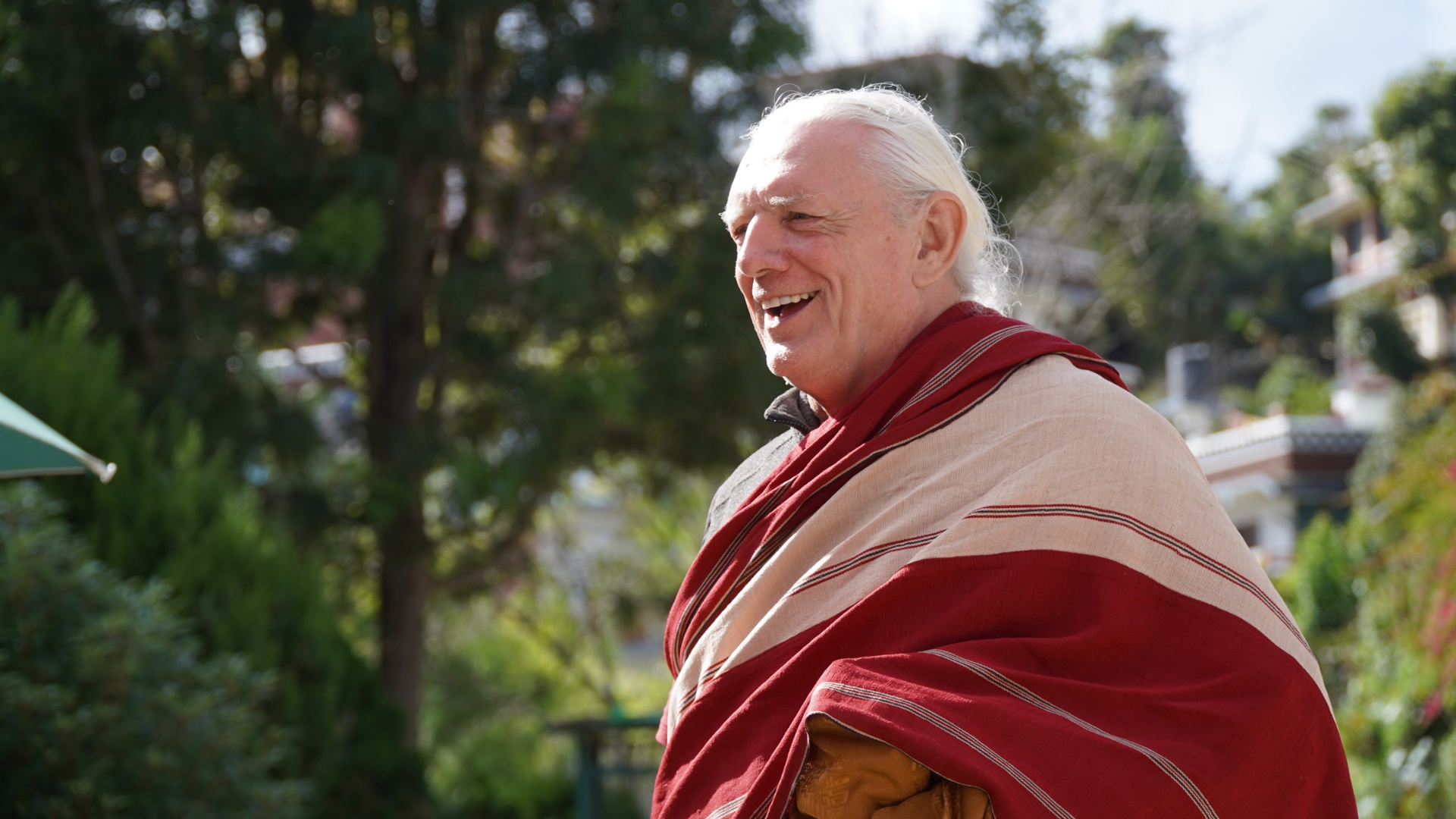 Lama Glenn Mullin